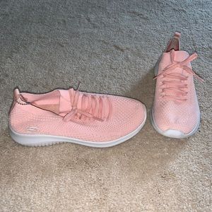 Sketchers slip on pink sneaker; lightly worn